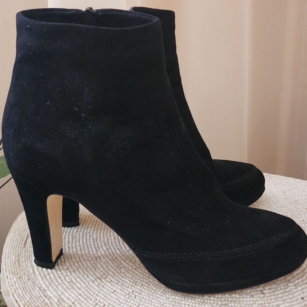 HOBBS Elegant Black Women's Premium suede Ankle Boots SIZ 7.New Conditon - Picture 2 of 8